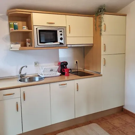 17D01 Apartamento Caravia 아파트 카라비아